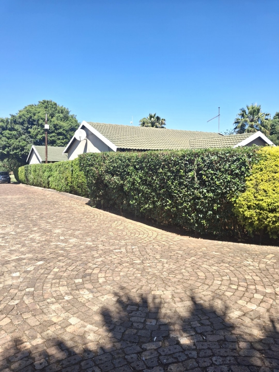 Commercial Property for Sale in Cloverdene Gauteng