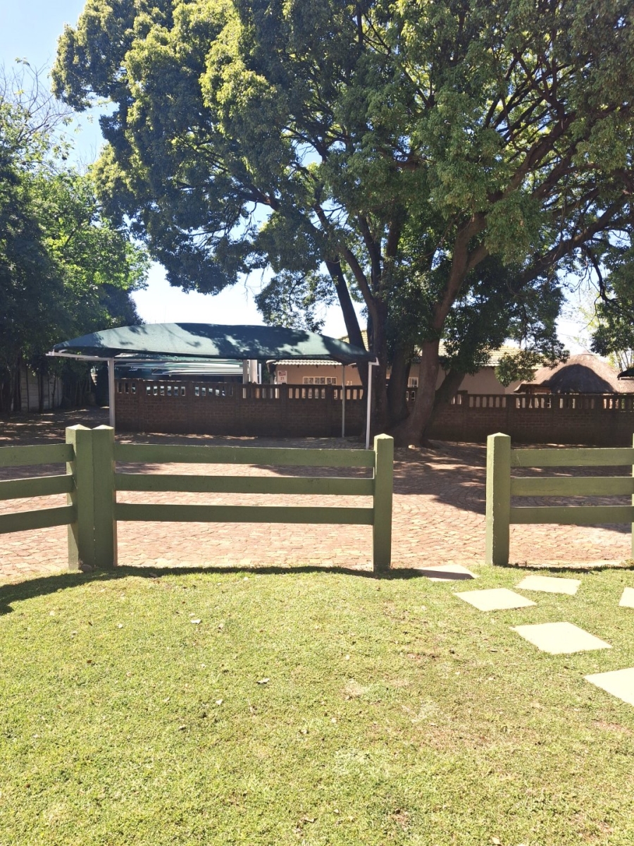 Commercial Property for Sale in Cloverdene Gauteng