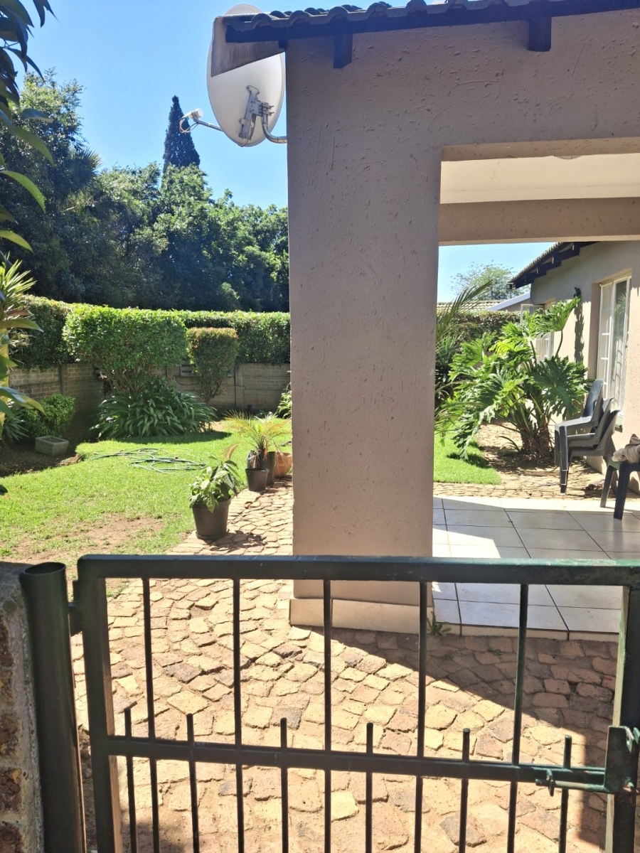 Commercial Property for Sale in Cloverdene Gauteng