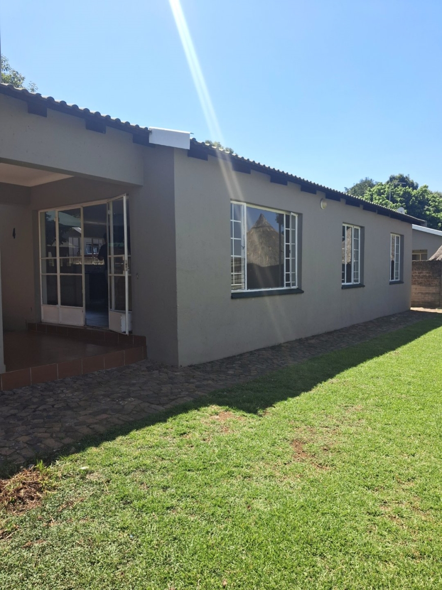 Commercial Property for Sale in Cloverdene Gauteng
