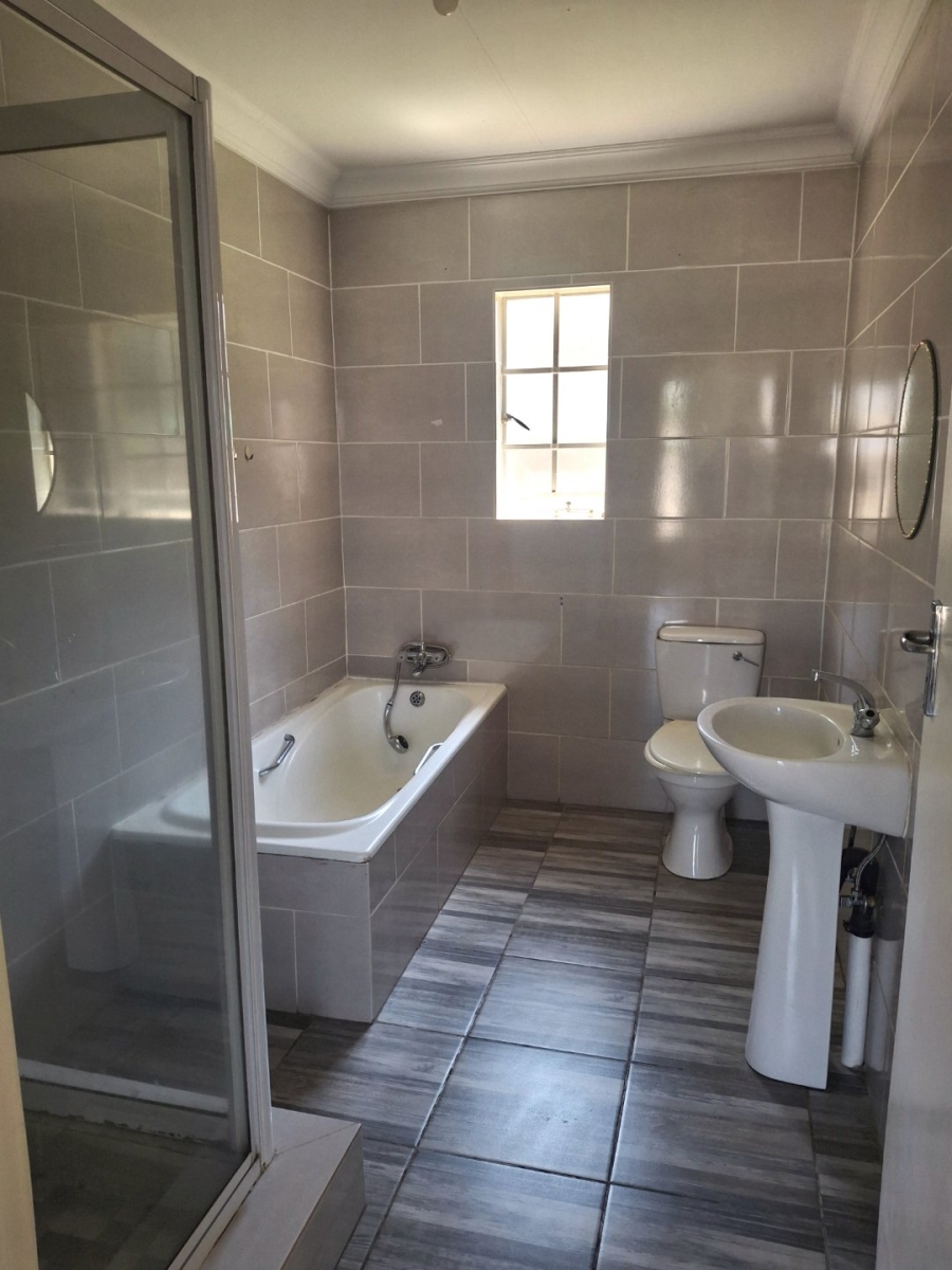 Commercial Property for Sale in Cloverdene Gauteng