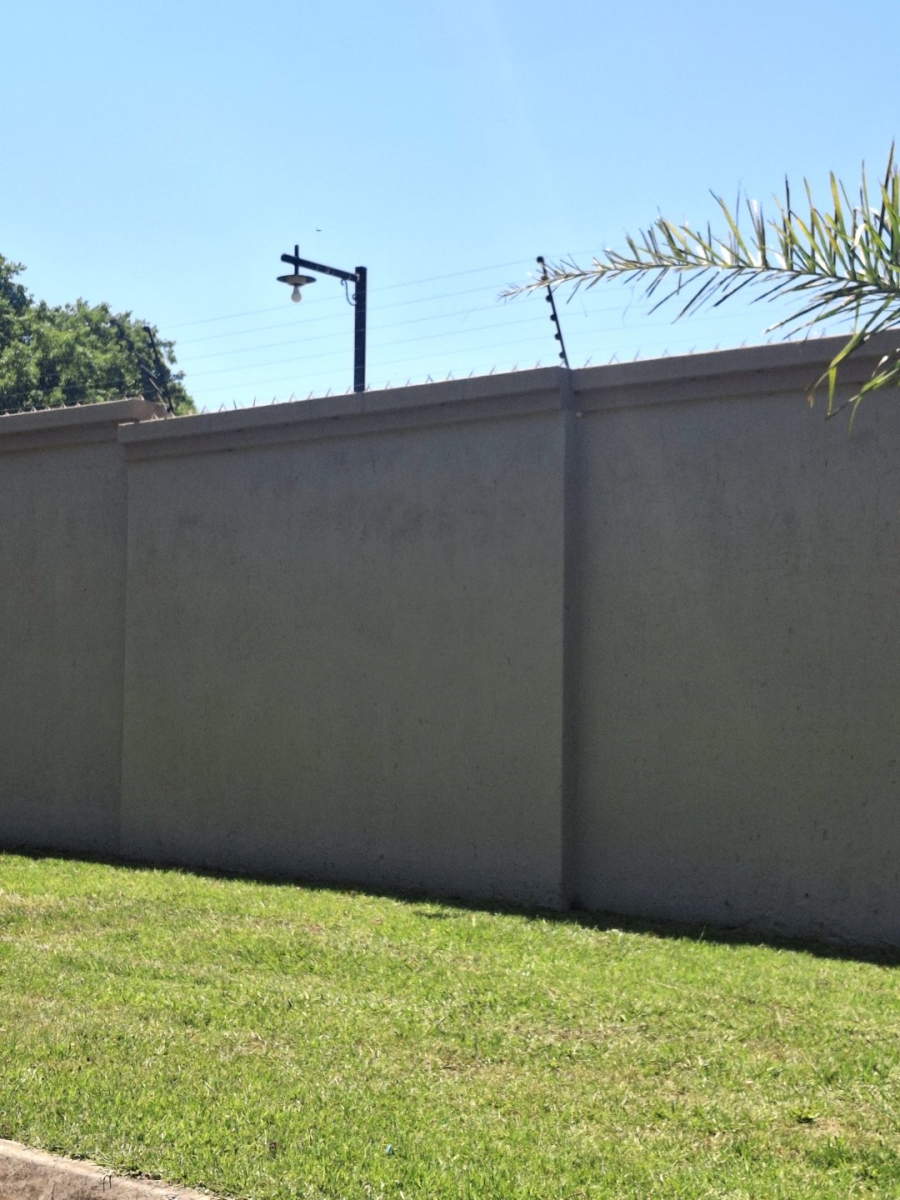 Commercial Property for Sale in Cloverdene Gauteng