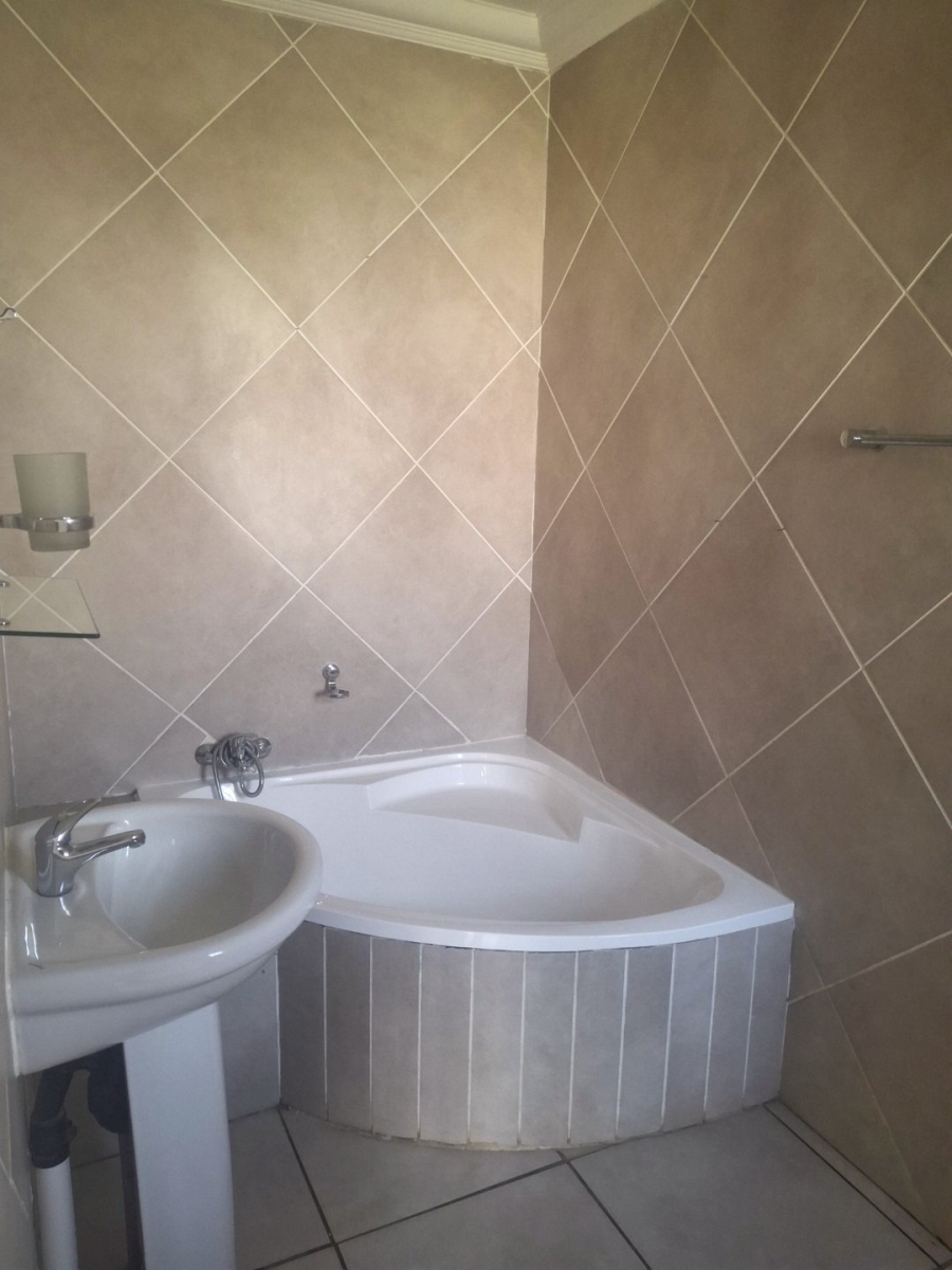 Commercial Property for Sale in Cloverdene Gauteng