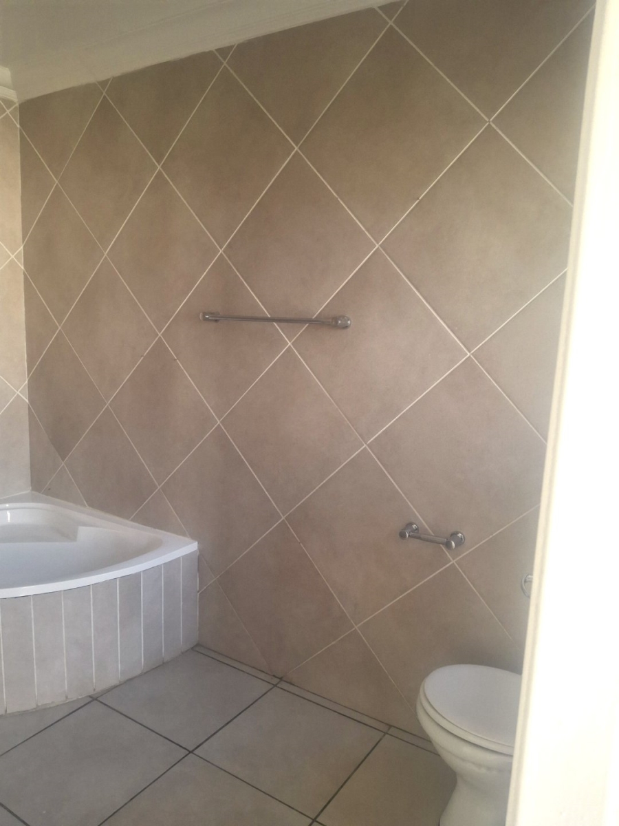 Commercial Property for Sale in Cloverdene Gauteng