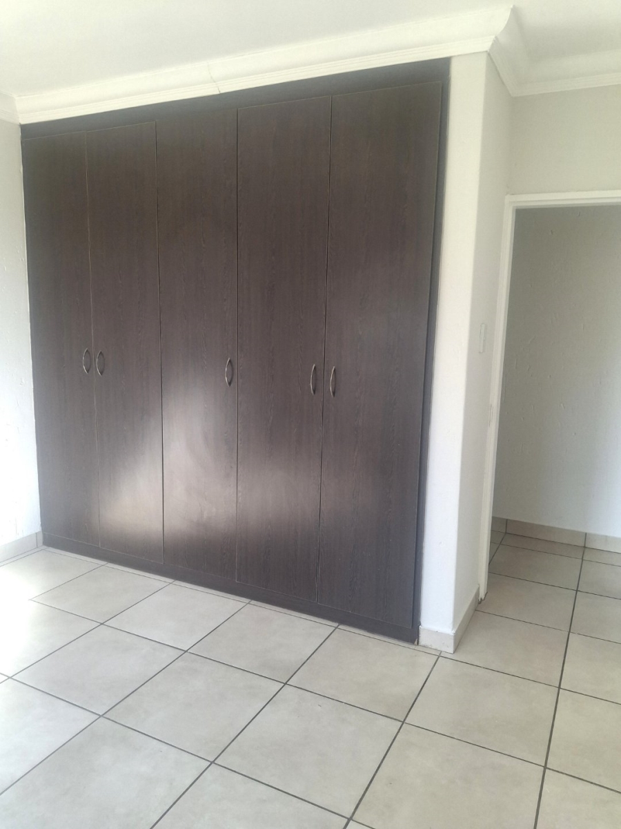 Commercial Property for Sale in Cloverdene Gauteng