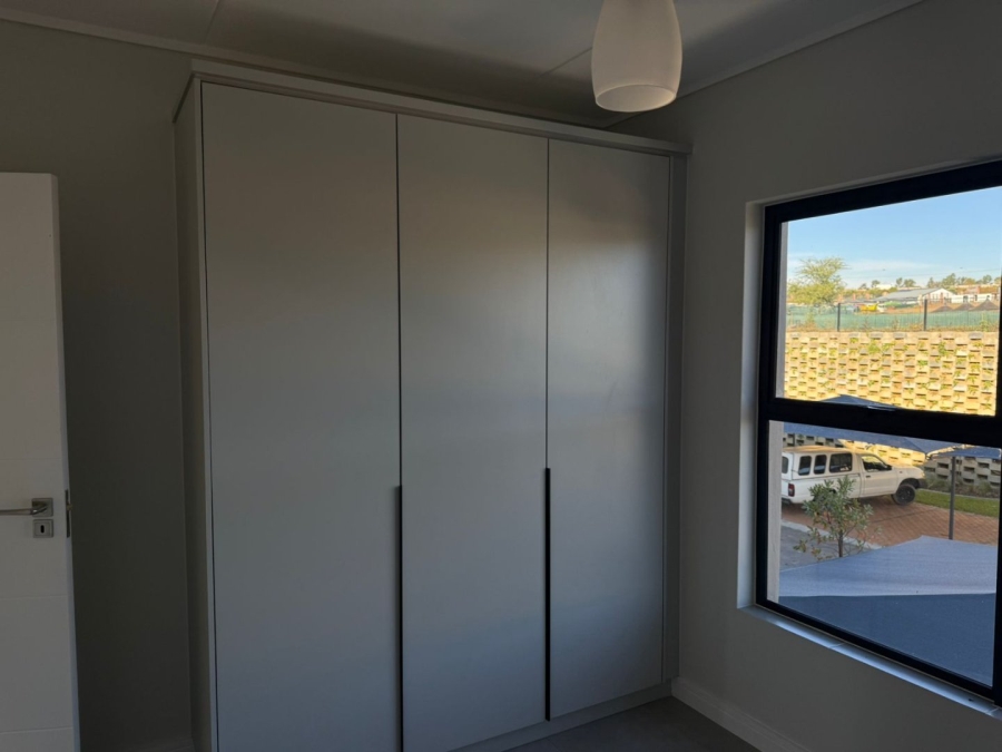 To Let 3 Bedroom Property for Rent in Waterfall Gauteng