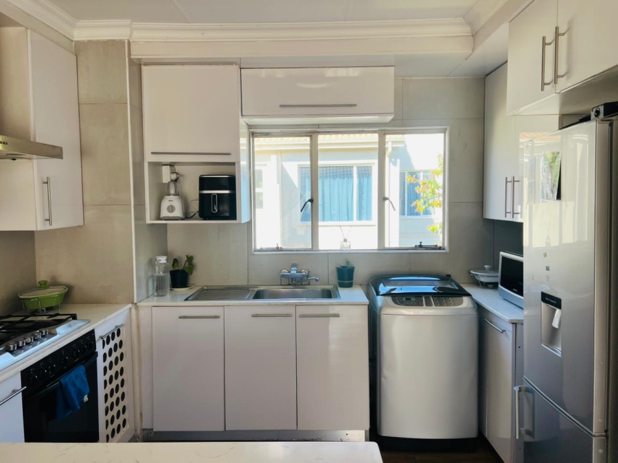 3 Bedroom Property for Sale in Eden Glen Gauteng