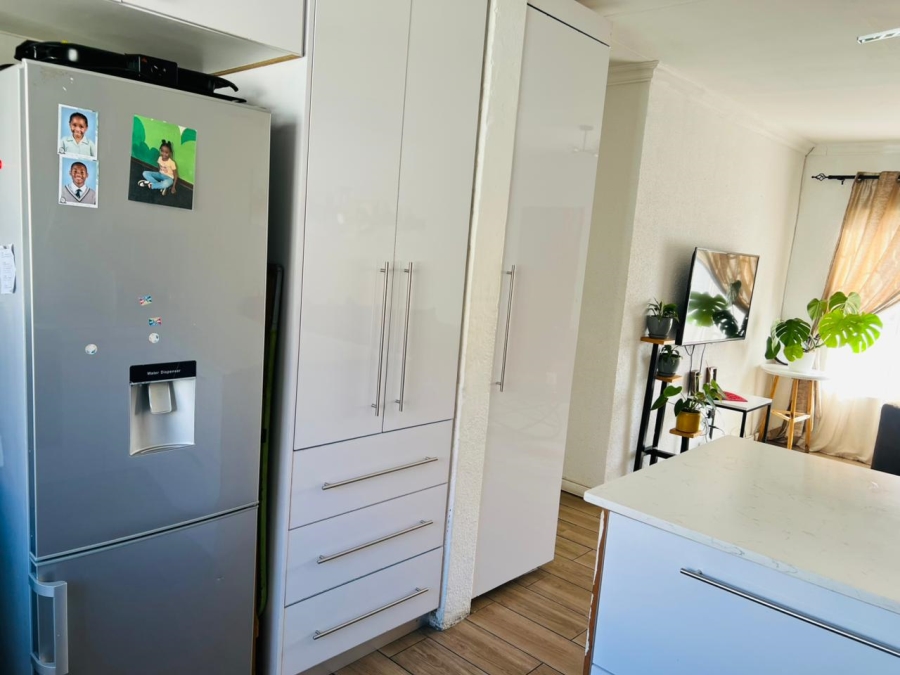 3 Bedroom Property for Sale in Eden Glen Gauteng