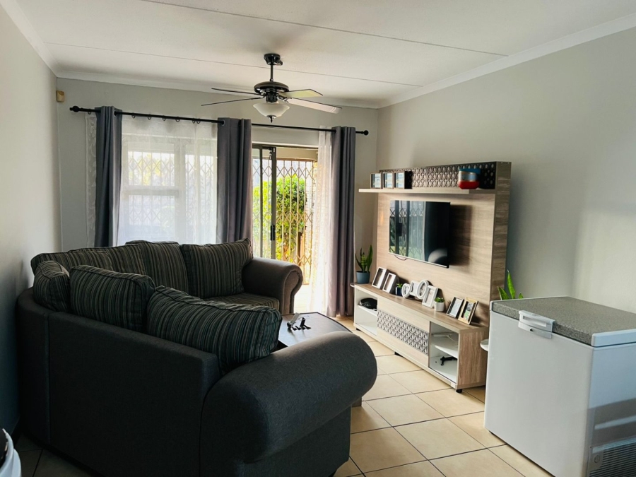 2 Bedroom Property for Sale in Greenstone Hill Gauteng