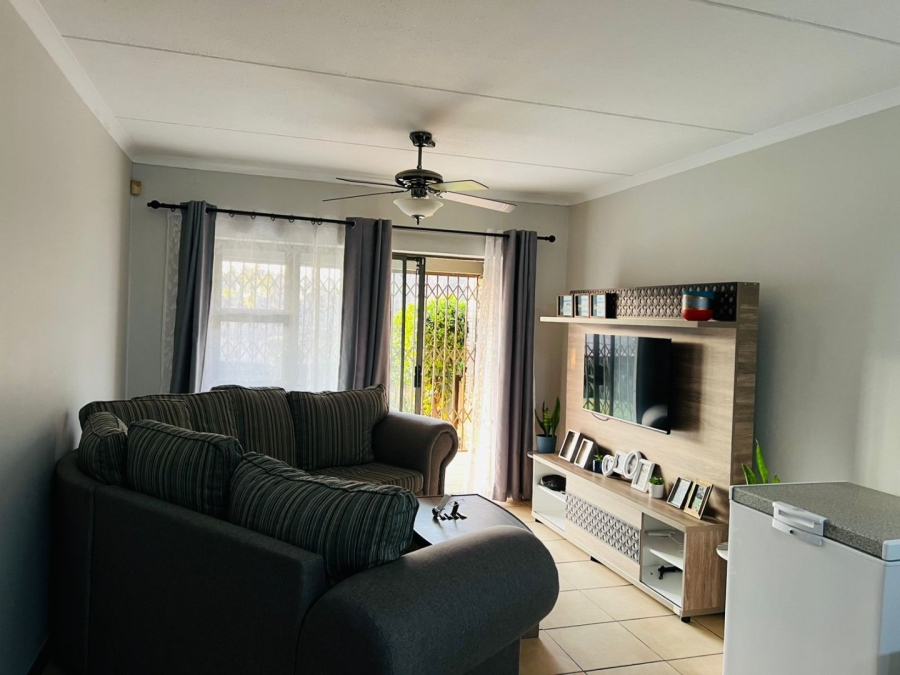 2 Bedroom Property for Sale in Greenstone Hill Gauteng