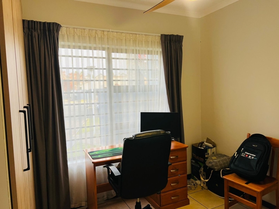 2 Bedroom Property for Sale in Greenstone Hill Gauteng