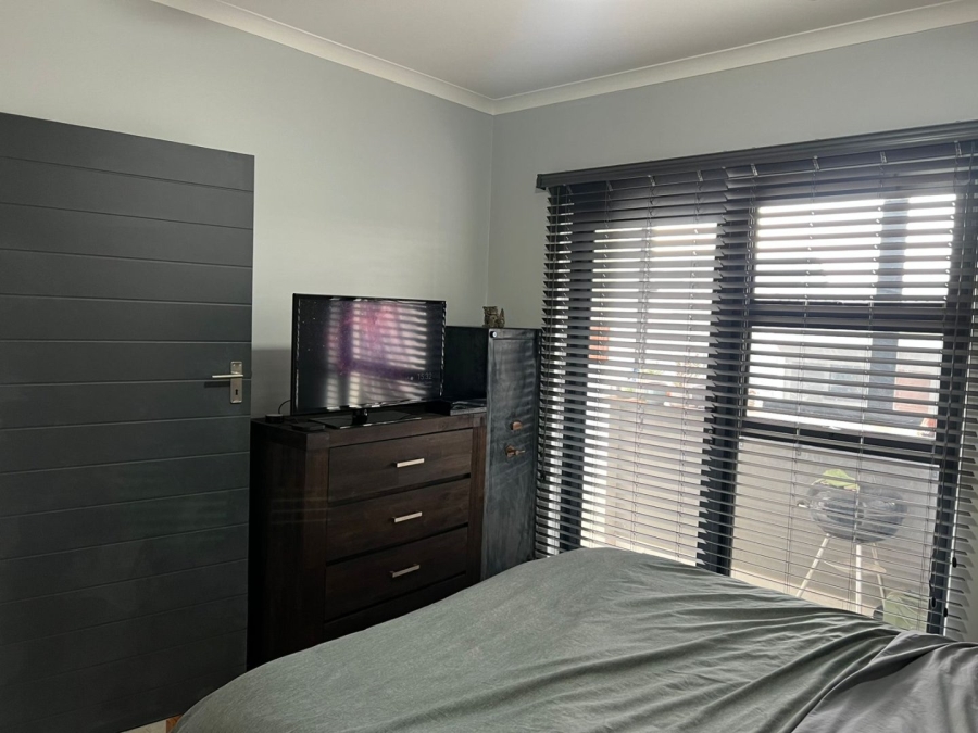 1 Bedroom Property for Sale in Modderfontein Gauteng