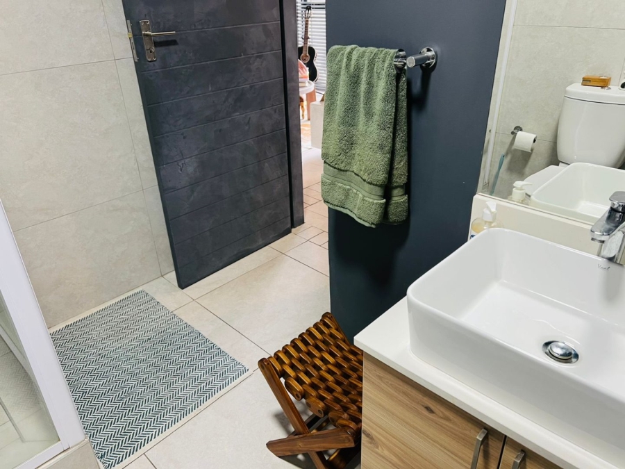 1 Bedroom Property for Sale in Modderfontein Gauteng