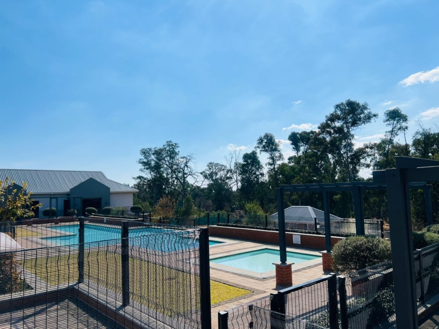 1 Bedroom Property for Sale in Modderfontein Gauteng