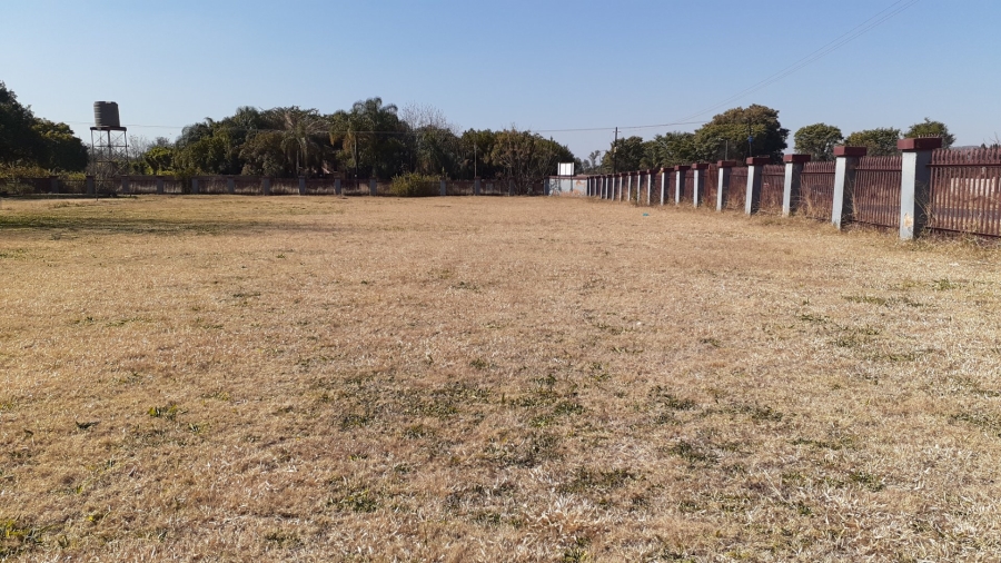  Bedroom Property for Sale in Heatherdale AH Gauteng
