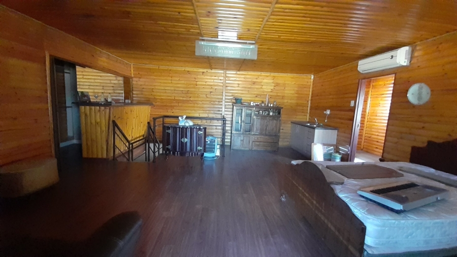  Bedroom Property for Sale in Heatherdale AH Gauteng