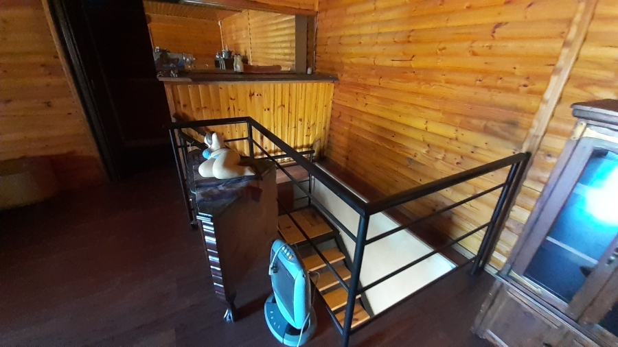  Bedroom Property for Sale in Heatherdale AH Gauteng