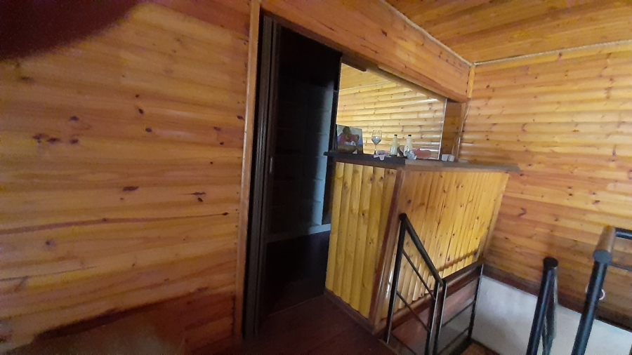  Bedroom Property for Sale in Heatherdale AH Gauteng