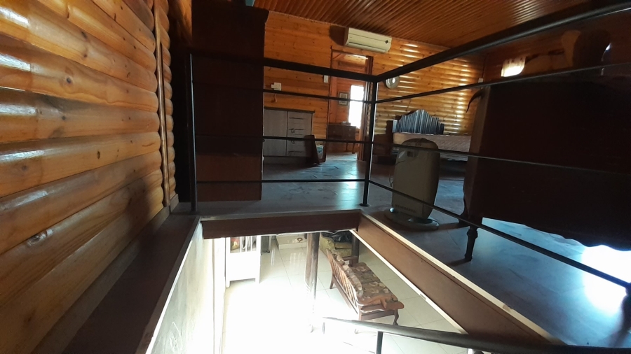  Bedroom Property for Sale in Heatherdale AH Gauteng