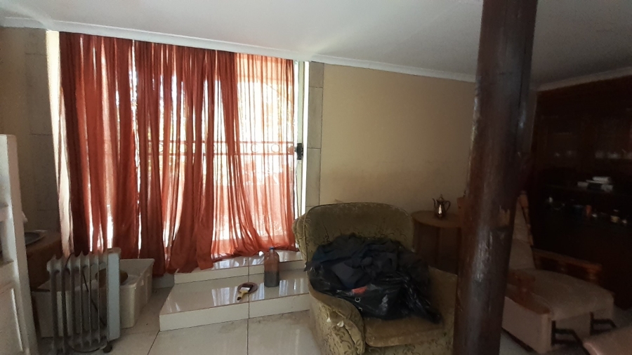  Bedroom Property for Sale in Heatherdale AH Gauteng