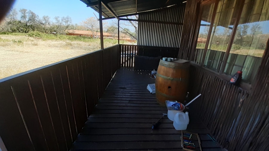  Bedroom Property for Sale in Heatherdale AH Gauteng