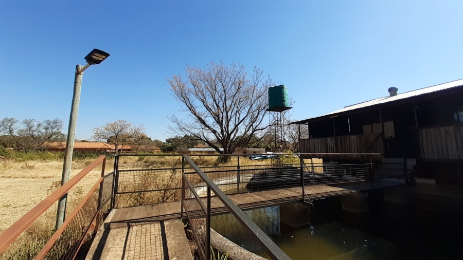  Bedroom Property for Sale in Heatherdale AH Gauteng