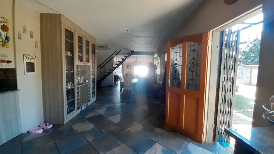  Bedroom Property for Sale in Heatherdale AH Gauteng