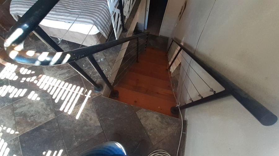  Bedroom Property for Sale in Heatherdale AH Gauteng