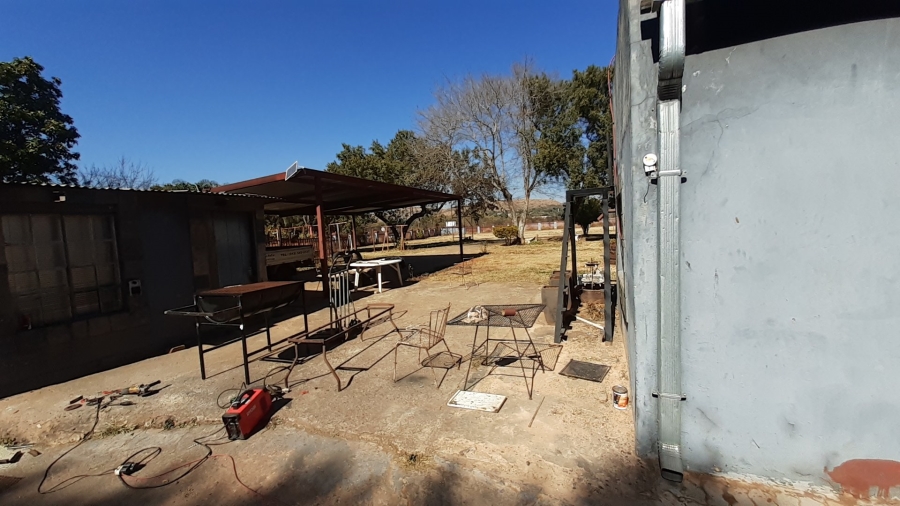  Bedroom Property for Sale in Heatherdale AH Gauteng