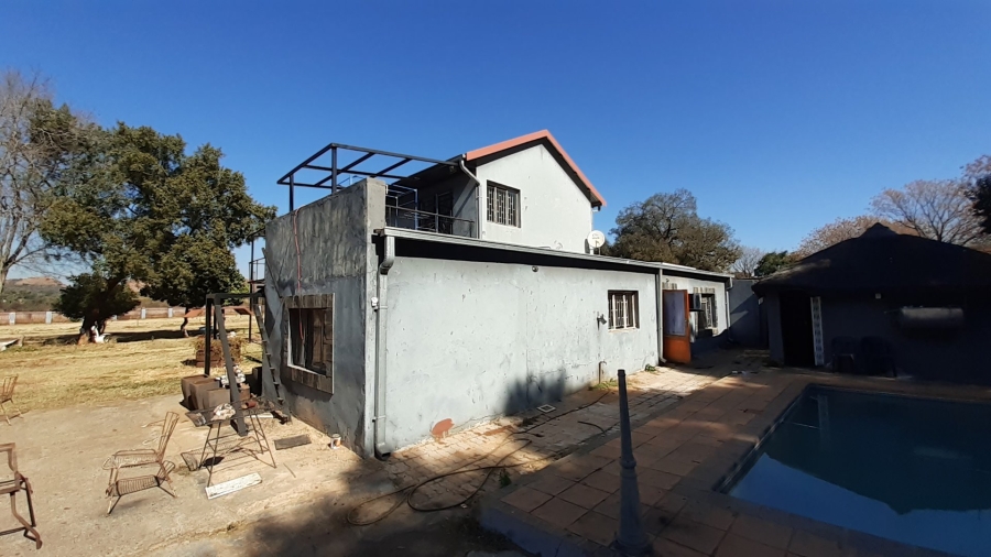  Bedroom Property for Sale in Heatherdale AH Gauteng