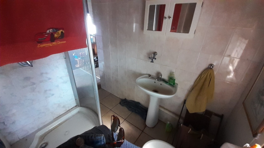 Bedroom Property for Sale in Heatherdale AH Gauteng