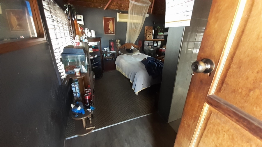  Bedroom Property for Sale in Heatherdale AH Gauteng