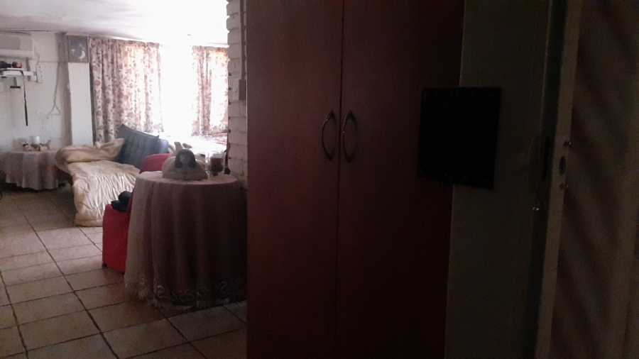  Bedroom Property for Sale in Heatherdale AH Gauteng