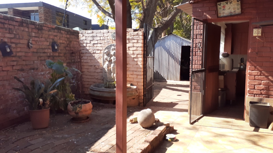  Bedroom Property for Sale in Heatherdale AH Gauteng