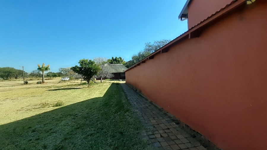  Bedroom Property for Sale in Heatherdale AH Gauteng