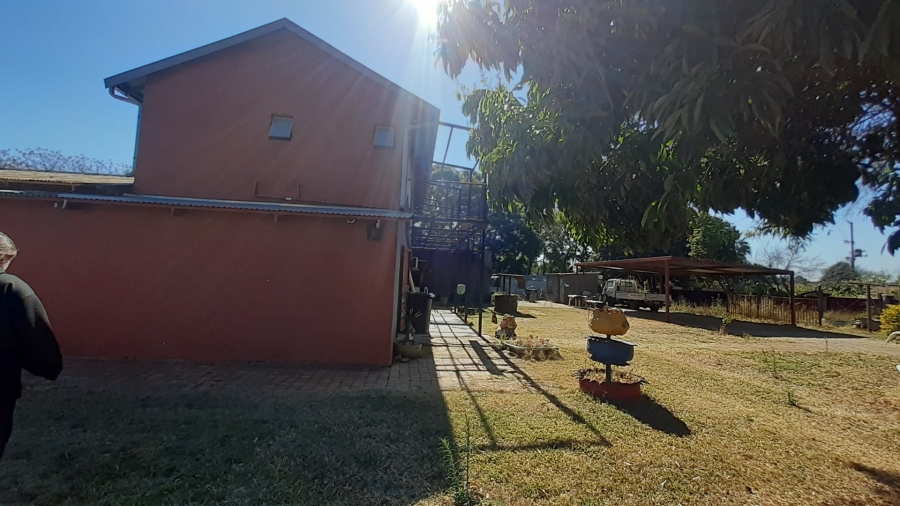  Bedroom Property for Sale in Heatherdale AH Gauteng
