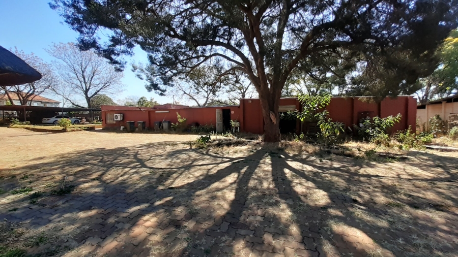  Bedroom Property for Sale in Heatherdale AH Gauteng