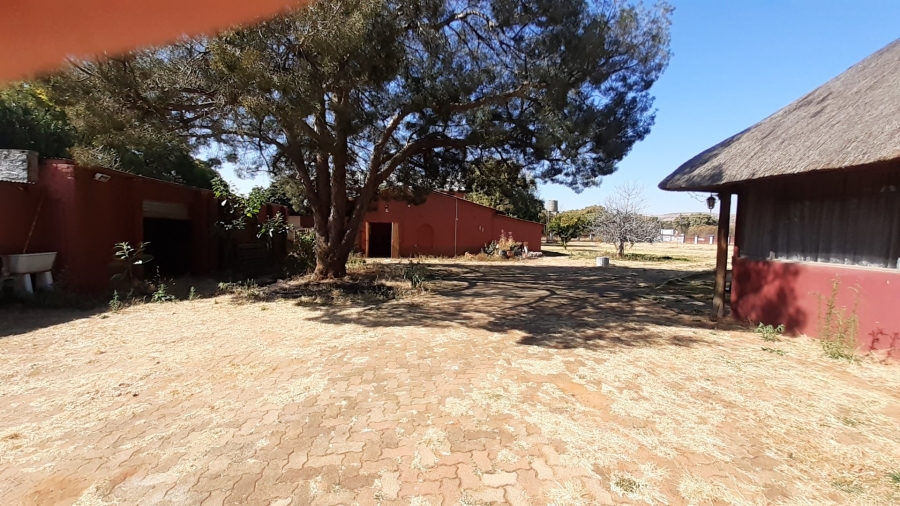  Bedroom Property for Sale in Heatherdale AH Gauteng