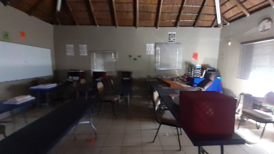  Bedroom Property for Sale in Heatherdale AH Gauteng