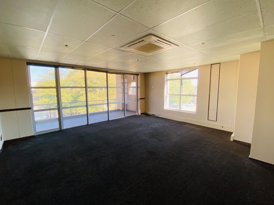 To Let commercial Property for Rent in Die Hoewes Gauteng