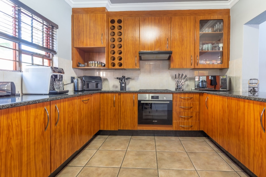 3 Bedroom Property for Sale in Radiokop Gauteng
