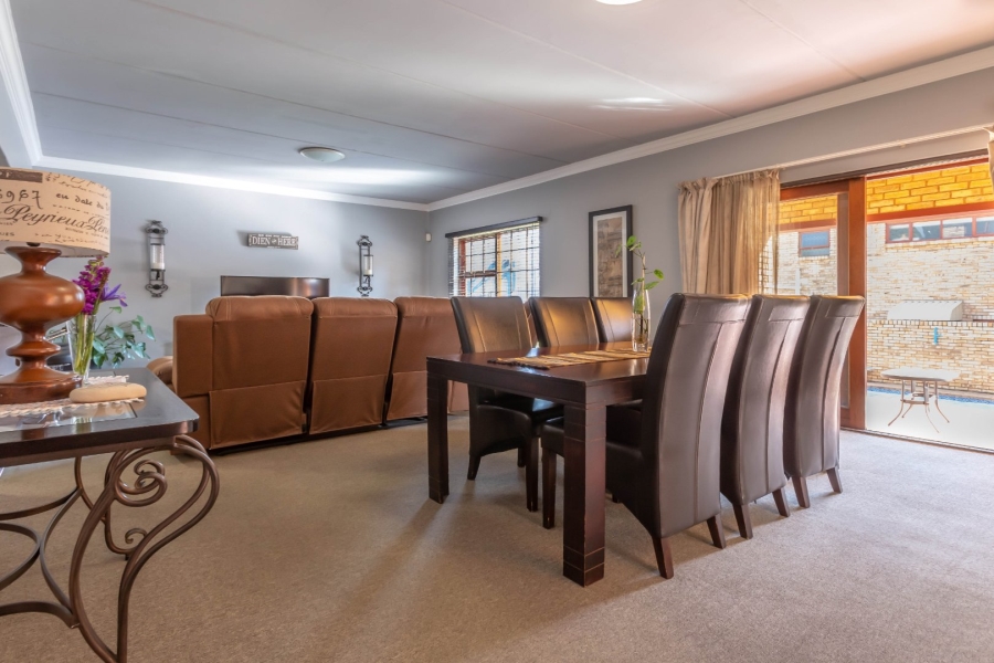 3 Bedroom Property for Sale in Radiokop Gauteng