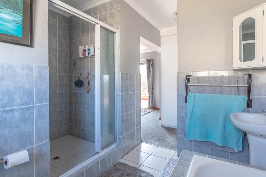 3 Bedroom Property for Sale in Radiokop Gauteng
