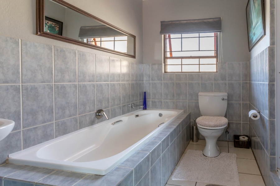 3 Bedroom Property for Sale in Radiokop Gauteng