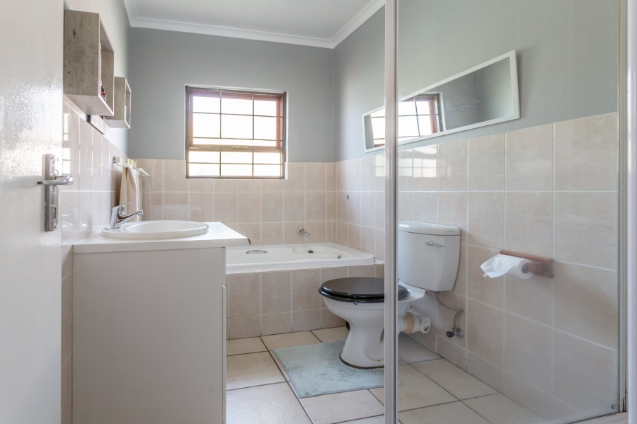 3 Bedroom Property for Sale in Radiokop Gauteng