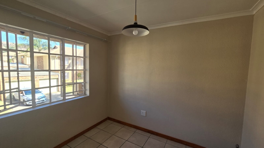 3 Bedroom Property for Sale in Magalieskruin Gauteng