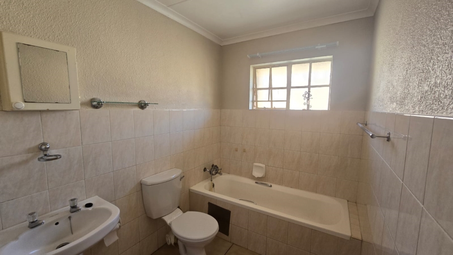 3 Bedroom Property for Sale in Magalieskruin Gauteng