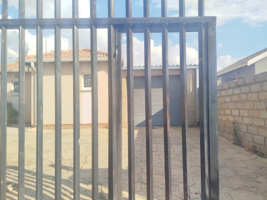 3 Bedroom Property for Sale in Gem Valley Gauteng