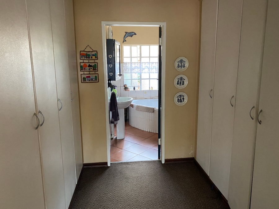 3 Bedroom Property for Sale in Meyerspark Gauteng