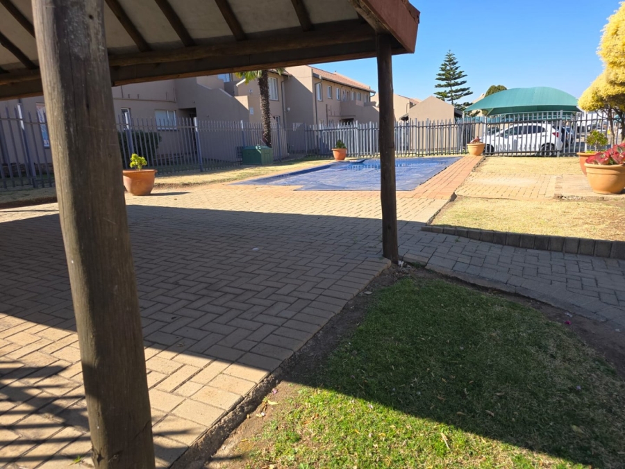 3 Bedroom Property for Sale in Ravenswood Gauteng